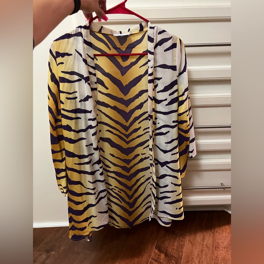 LSU COVER UP